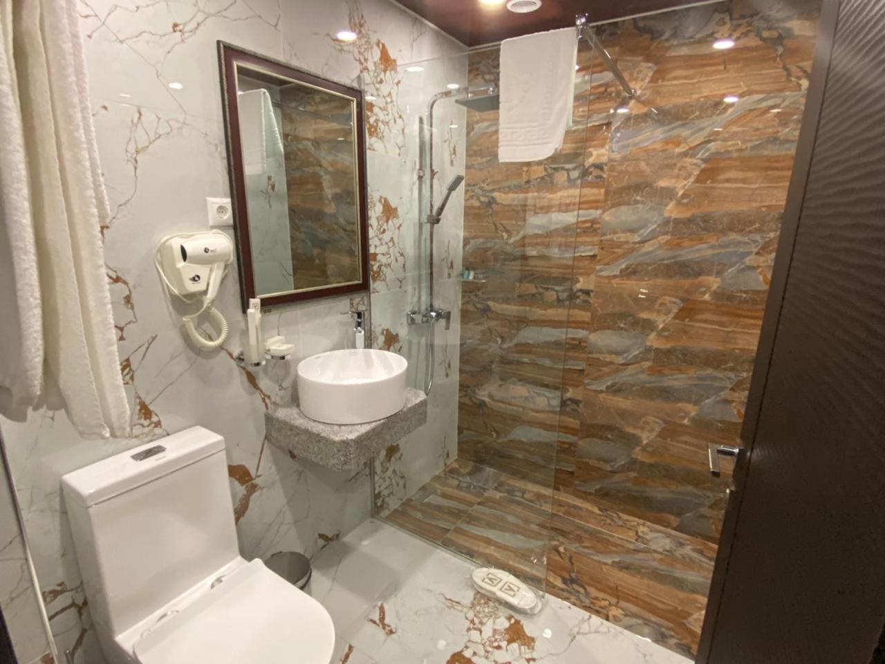 Vg Hotel 예레반 외부 사진
